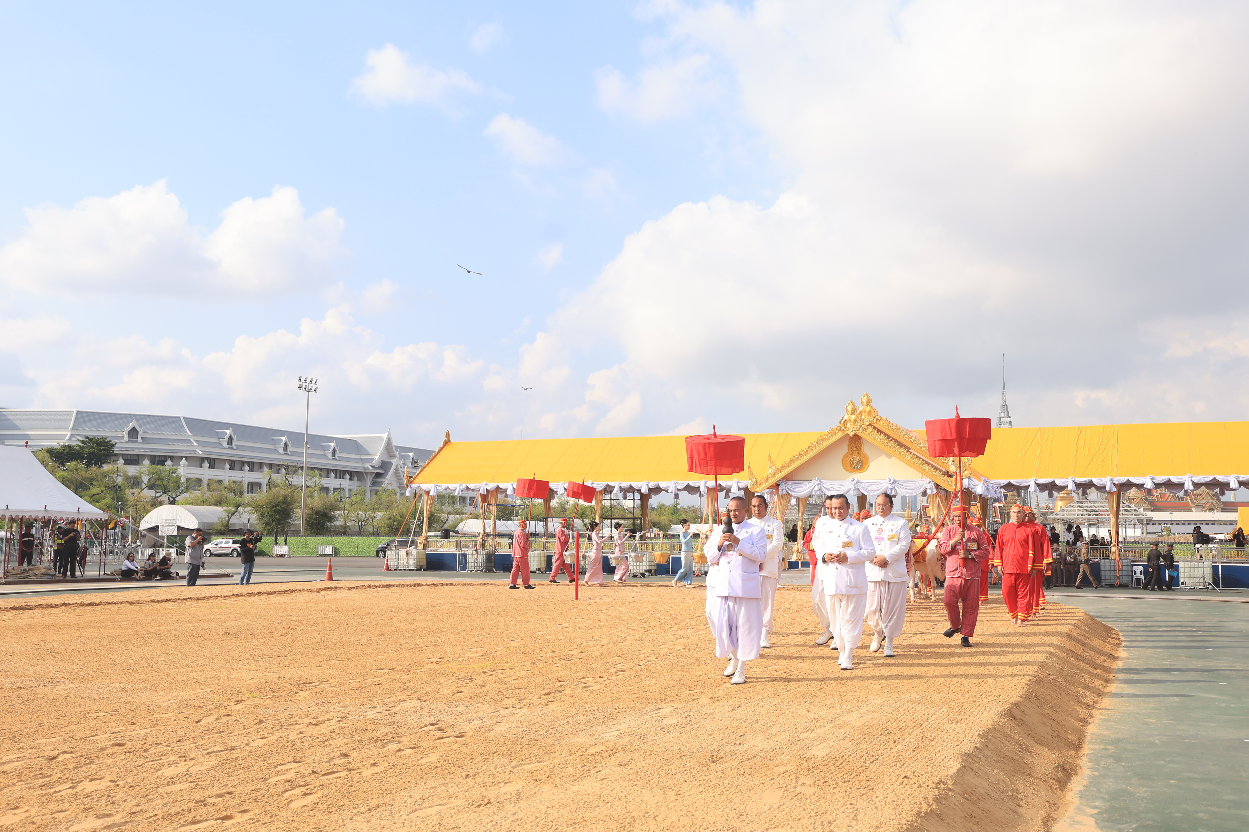 title - ส.ป.ก. ร่วมซ้อมใหญ่ ครั้งที่ 2 พระราชพิธีพืชมงคลจรดพระนังคัลแรกนาขวัญ ประจำปีพุทธศักราช 2569